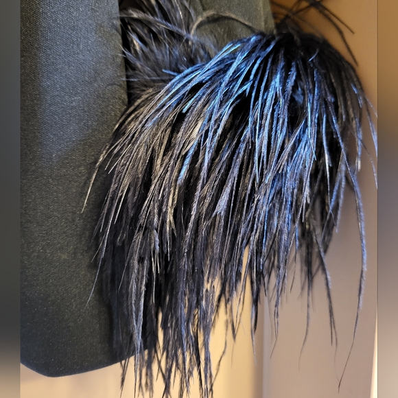 Beckman's of Great Falls. Evening jacket with ostrich cuffs - Picture 2 of 4